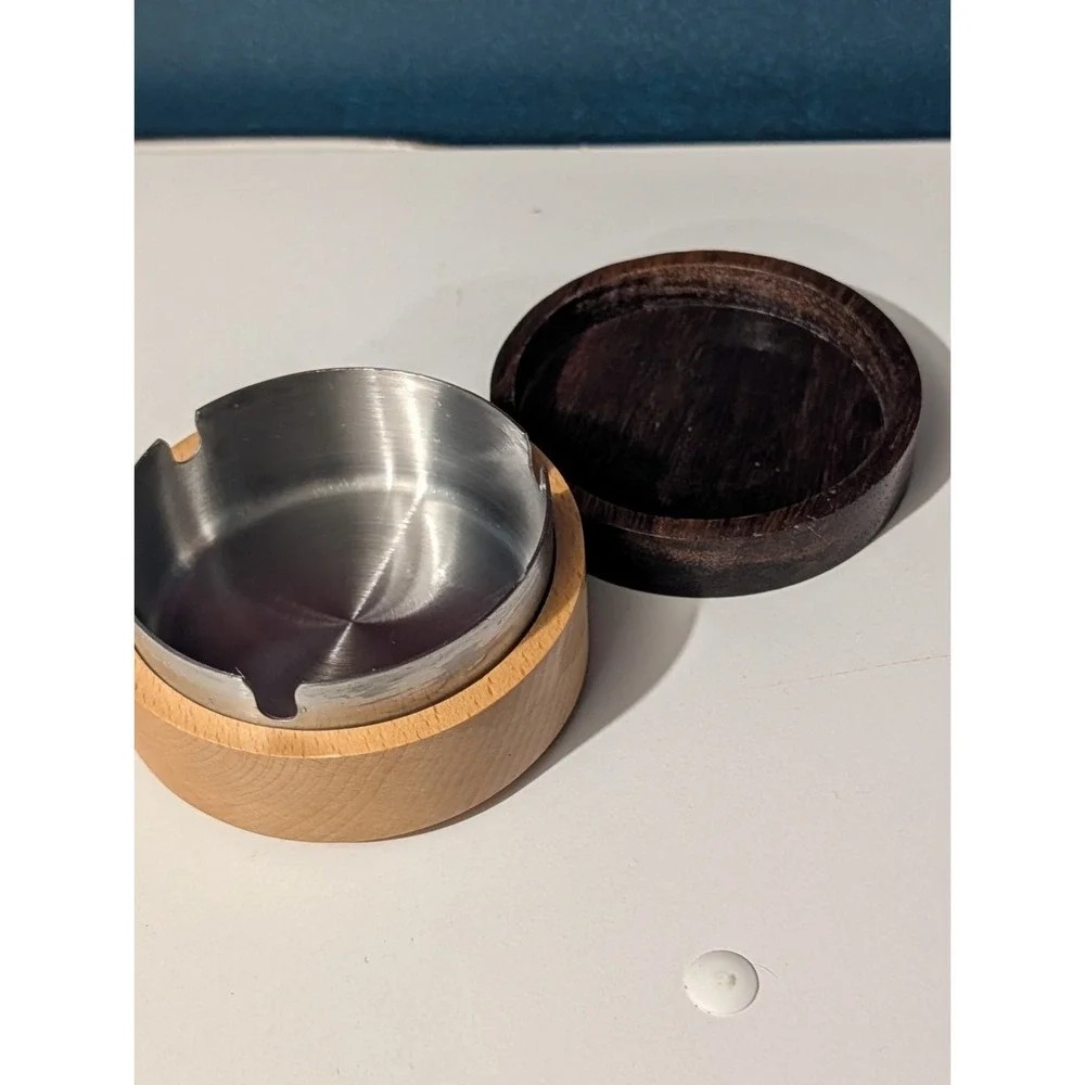 Two-Tone Wooden Magnetic Ashtray with Removable Stainless Steel Liner & Lid